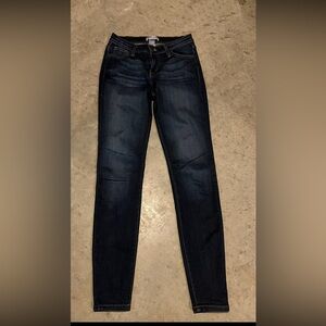 Judy Blue Jeans Size 1/25
Style 8380